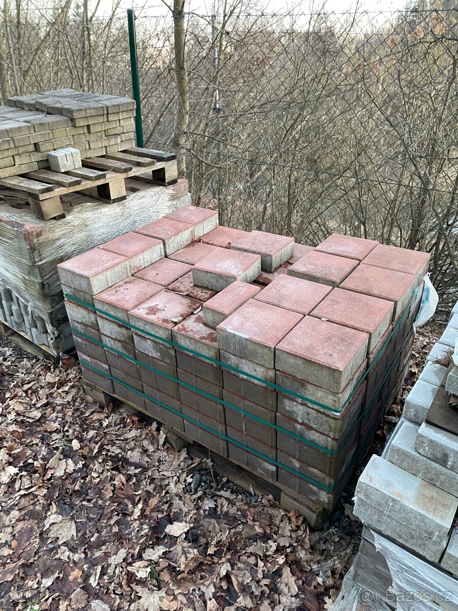 Stavební materiál, dlažba, skruže, obrubníky - 17