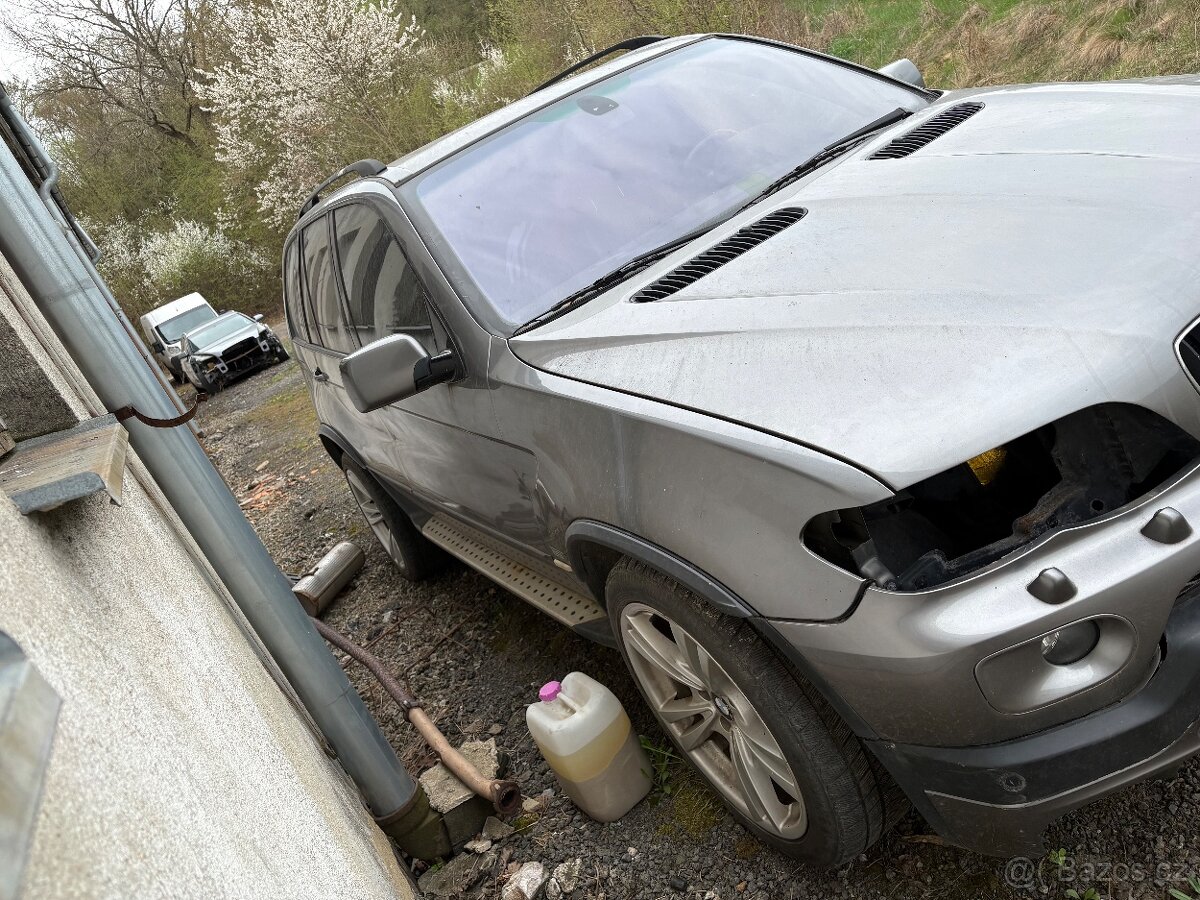 2x BMW X5 e53 4.8is - 17