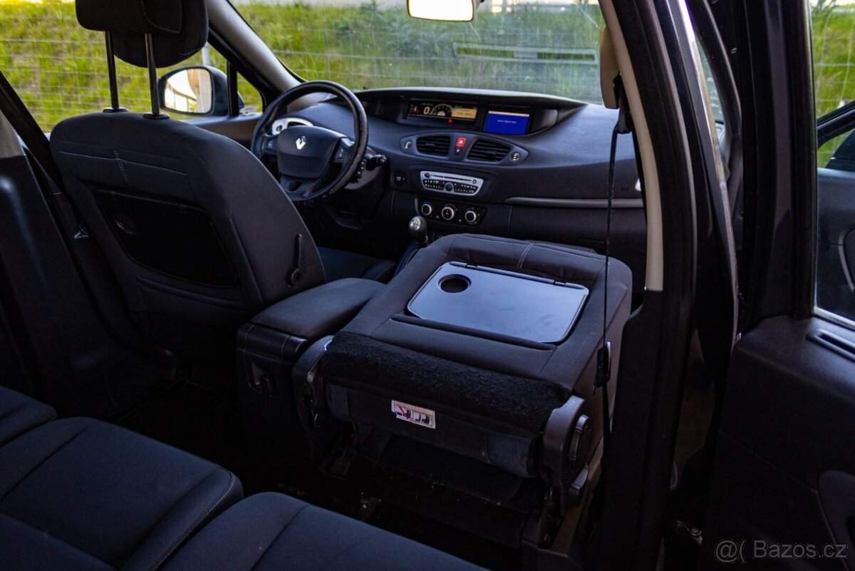 Renault Scénic 1.5 dCi 2011 - 17