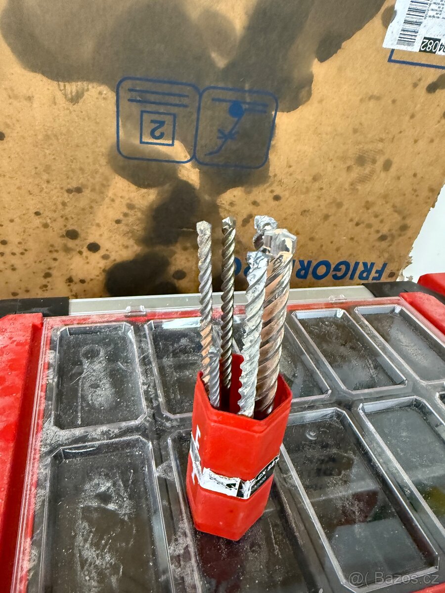 aku Bosch SDS plus, uhlová bruska, akumulátory, vysavč - 17