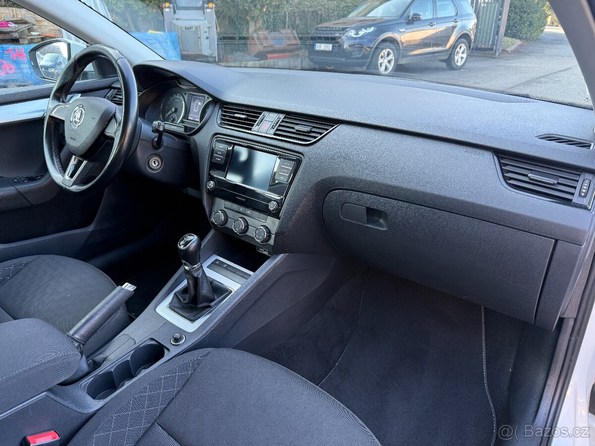 Škoda Octavia 1.6 TDI 85 kW - 17