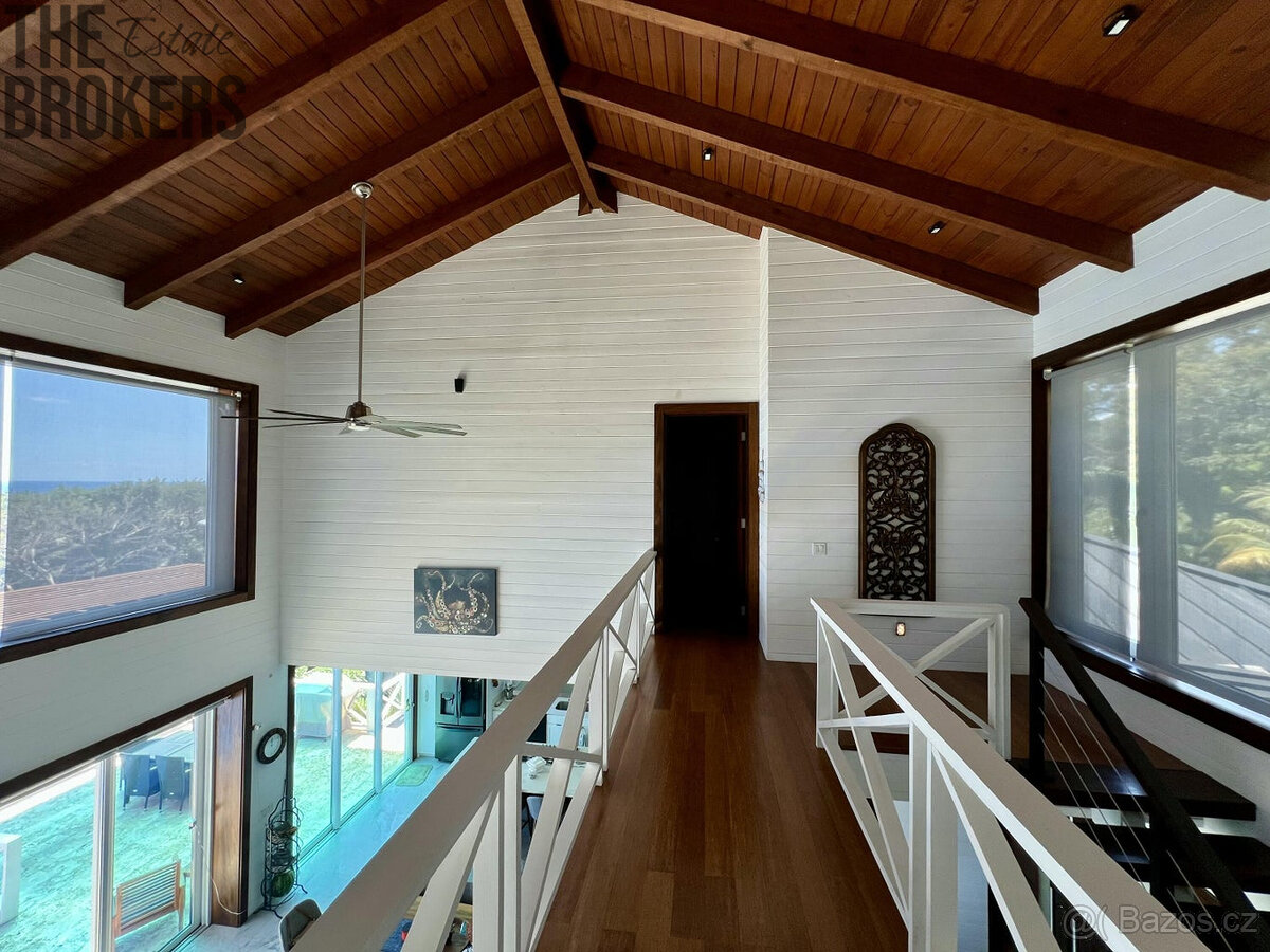 LUXURY 3BD & 3.5BT Home First Bight, Roatan - 17