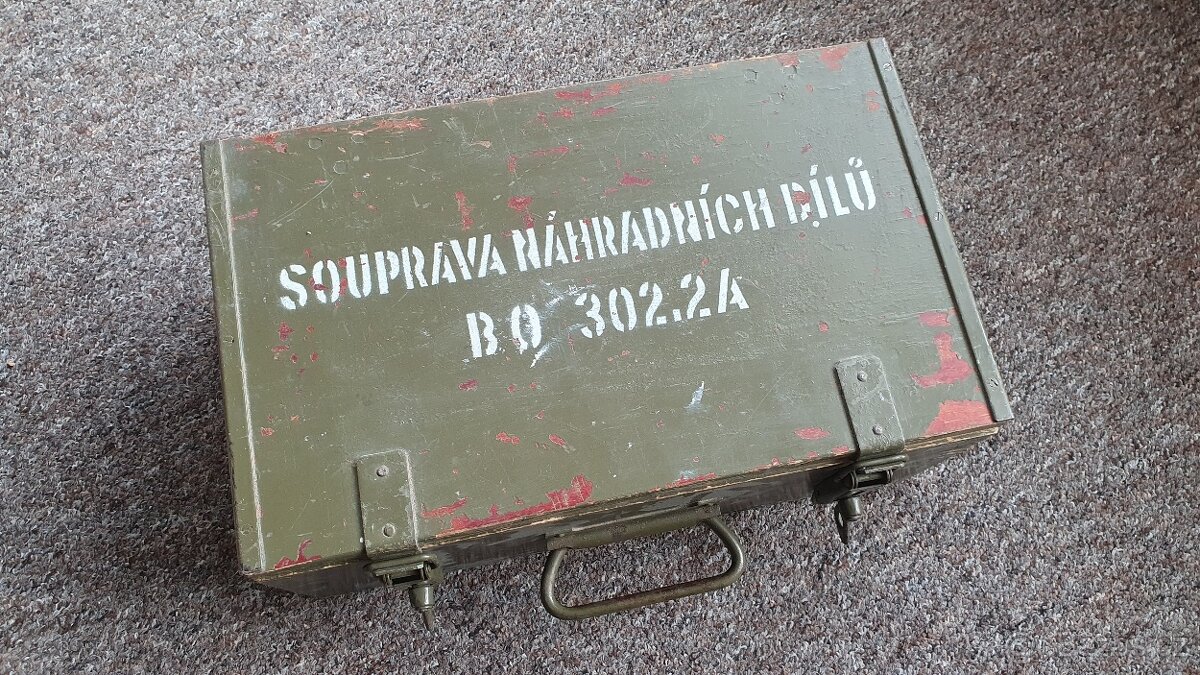 Vojenská dřevěná bedna 2x - 17