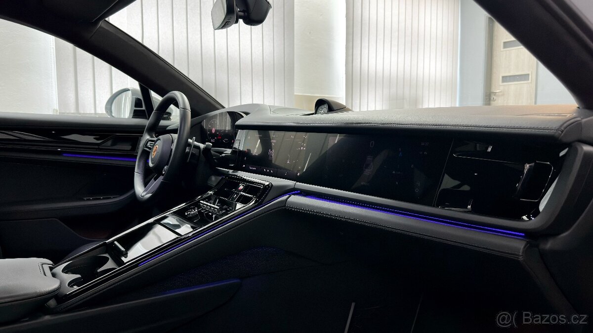 PORSCHE PANAMERA, GTS / ZÁRUKA / TOP VÝBAVA - 17