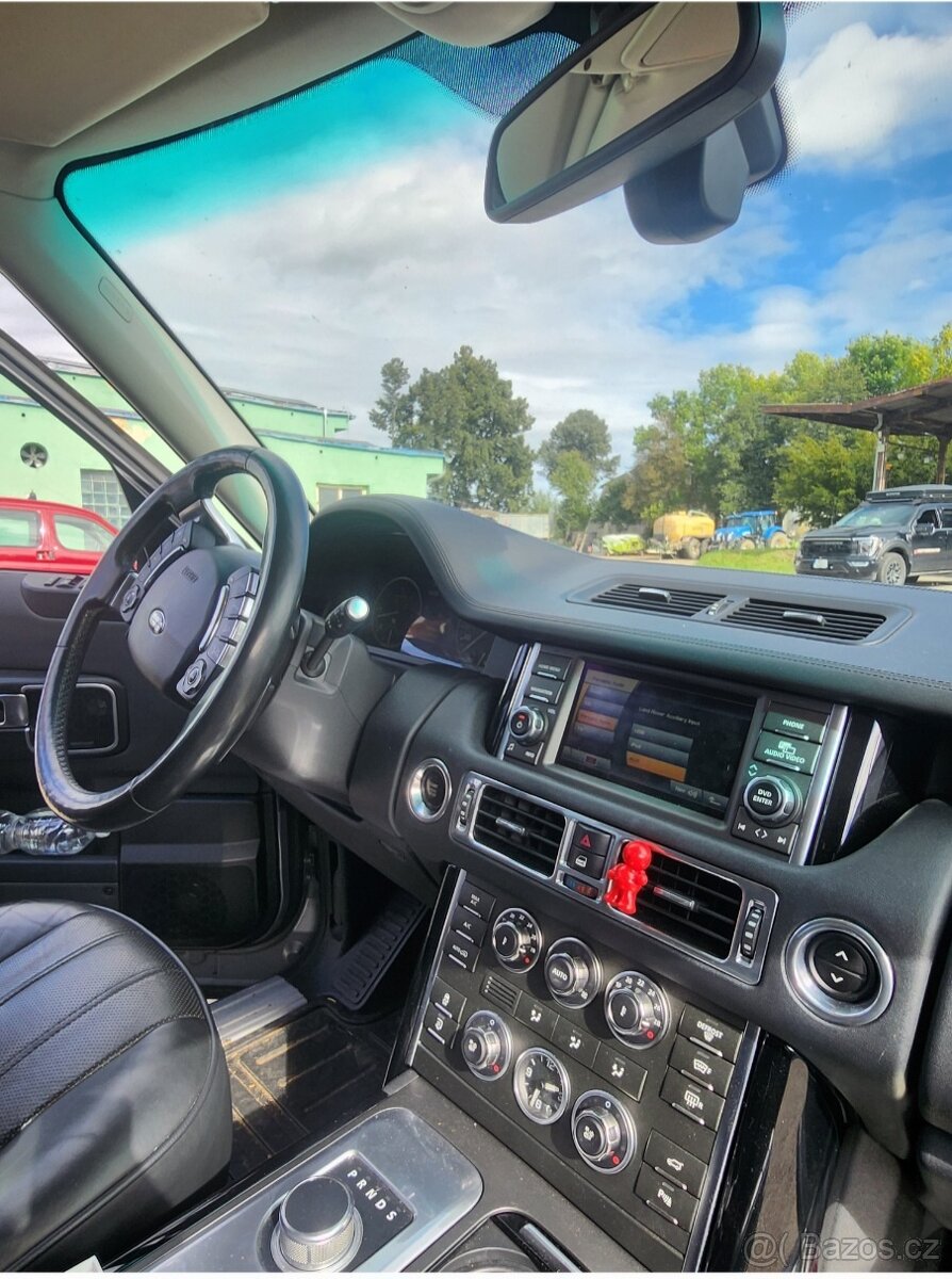 Land Rover Range Rover 4.4 SDV8 Vogue Luxus, síla - 17