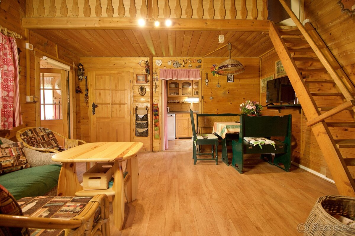 Prodej chaty 40m2 s rozlehlým pozemkem 1007m2 v obci Hraběší - 17