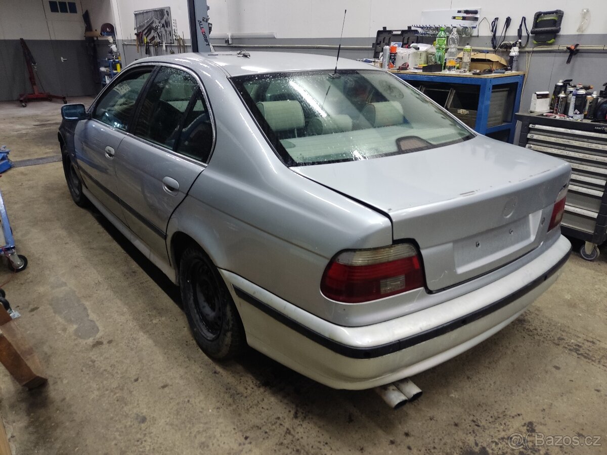 BMW e39 530d manuál /// M paket díly - 17