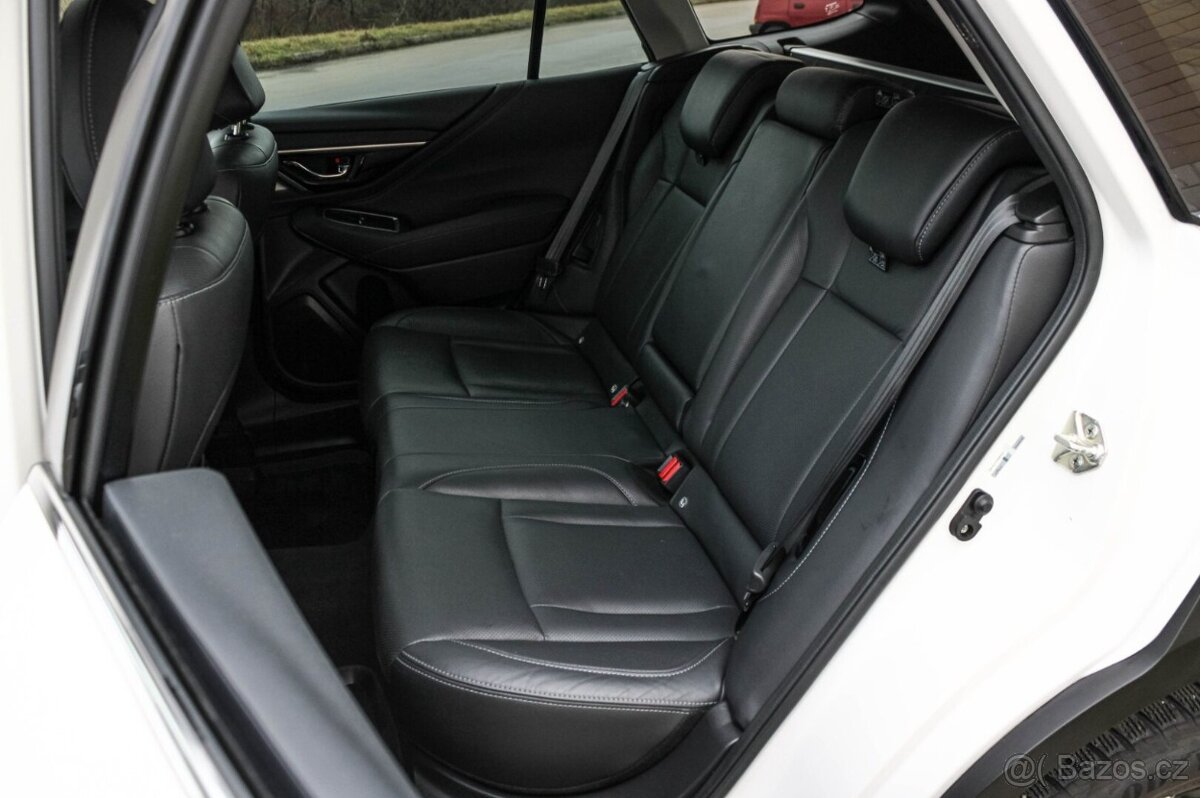 Subaru Outback 2.5i ES Premium AWD Lineartronic - 17