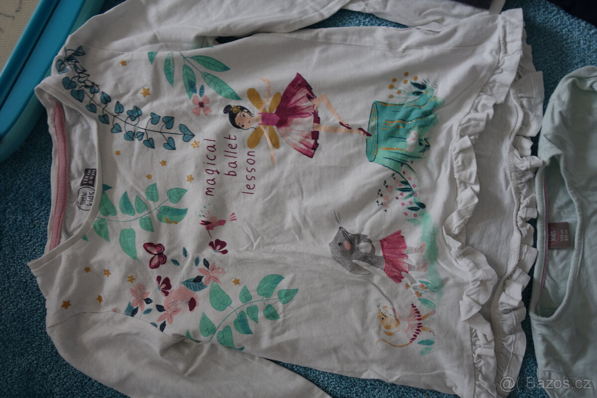 Dívčí trička vel.134 - 17