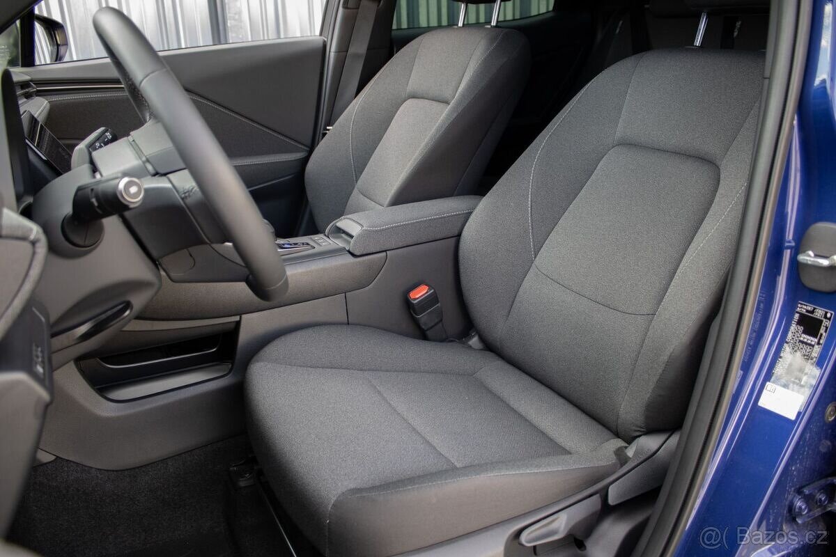 Lexus LBX 1.5 HEV 100kW e-CVT - 17