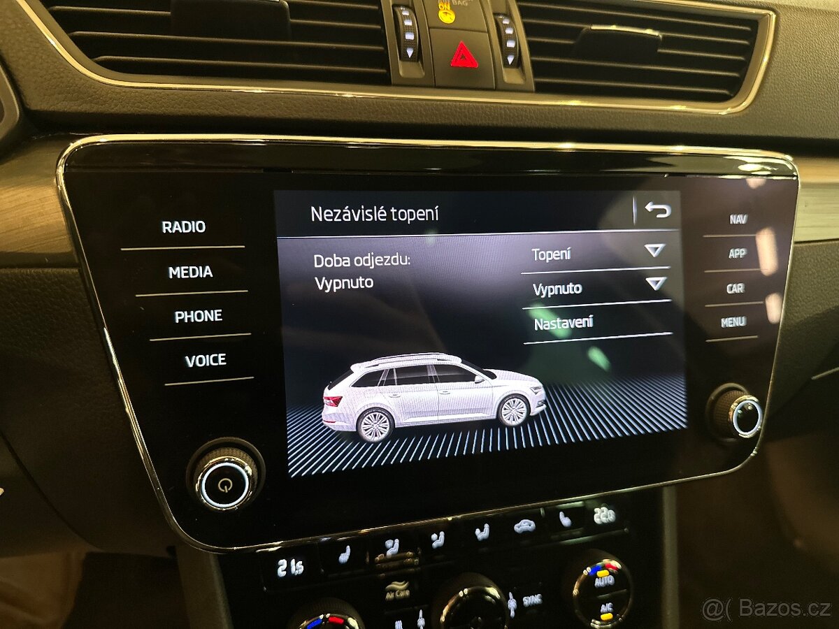 ŠKODA SUPERB COMBI III 2.0TDI 110KW DSG STYLE WEBASTO TAŽNÉ - 17