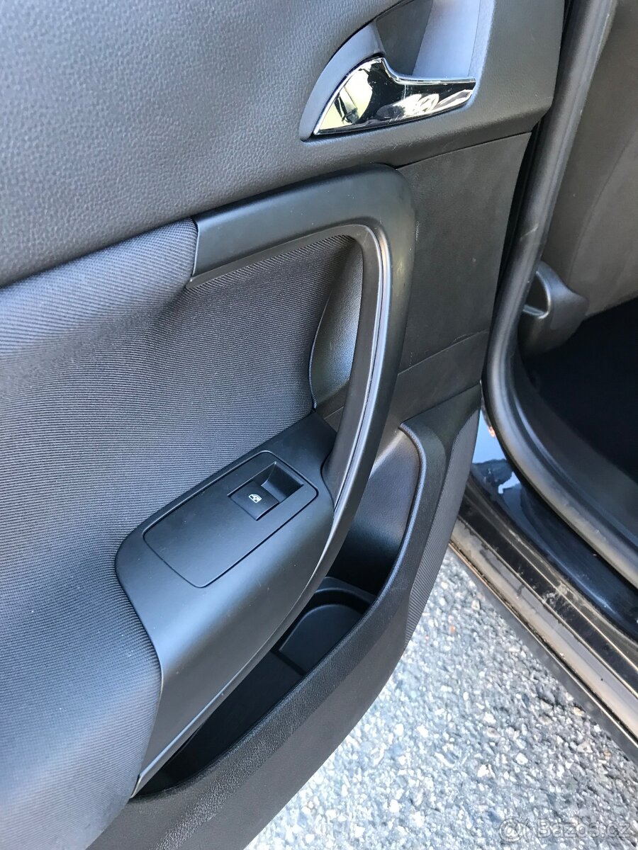 Opel Insignia, 1.4iT 2015 /103 kW /147t / FACELIFT/ SEDAN - 17