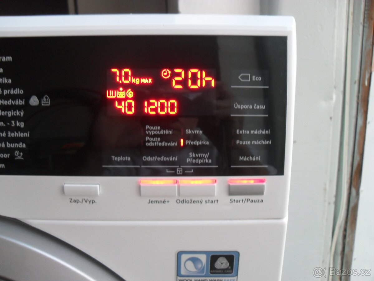 SLIM/ÚZKÁ PRAČKA-45CM AEG S PŘEDNÍM PLNĚNÍM 7KG,STÁŘÍ ROK - 17