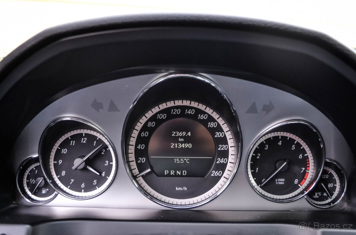 Mercedes Benz E 350 CGI coupe - 17