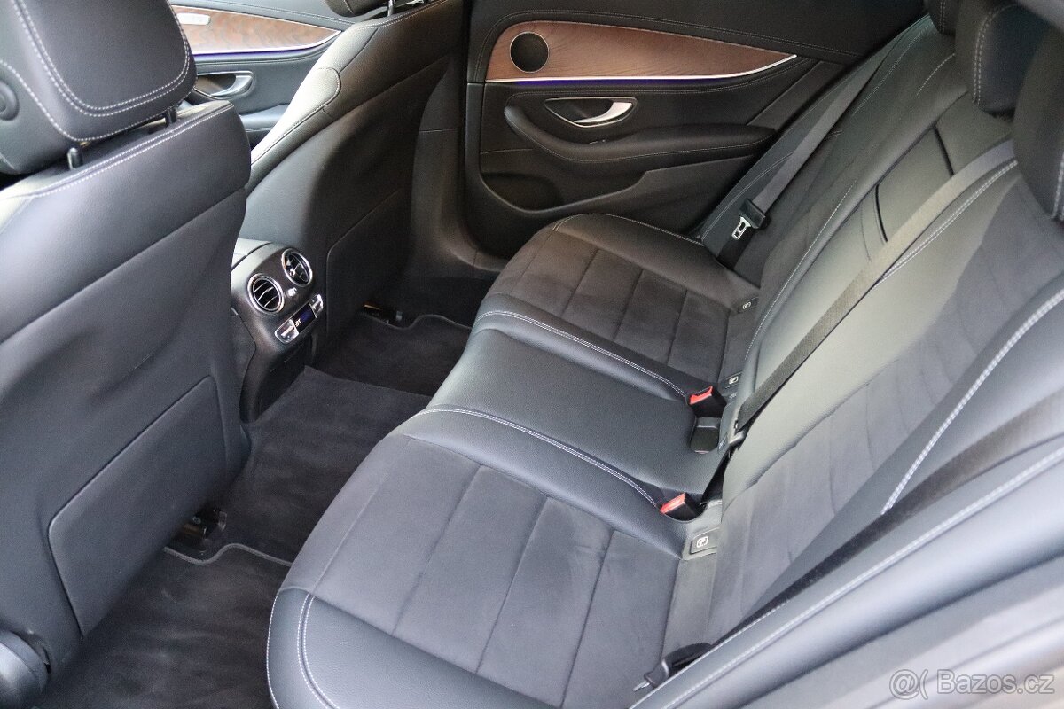 MERCEDES-BENZ E 400D 4MATIC AMG PAKET 243kW - 17