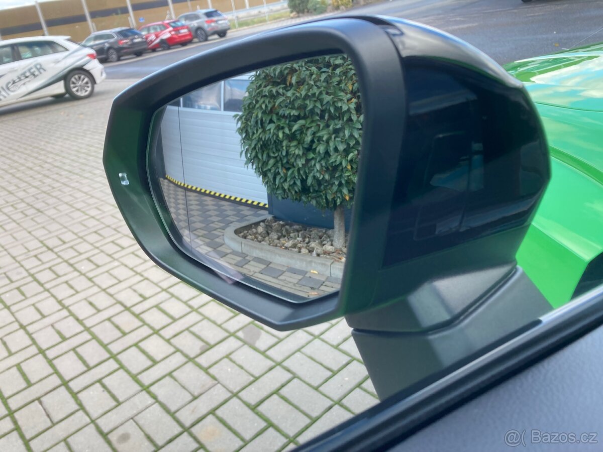 Audi RS Q3 2,5 TFSI 294kw - najeto 26tis km - 17