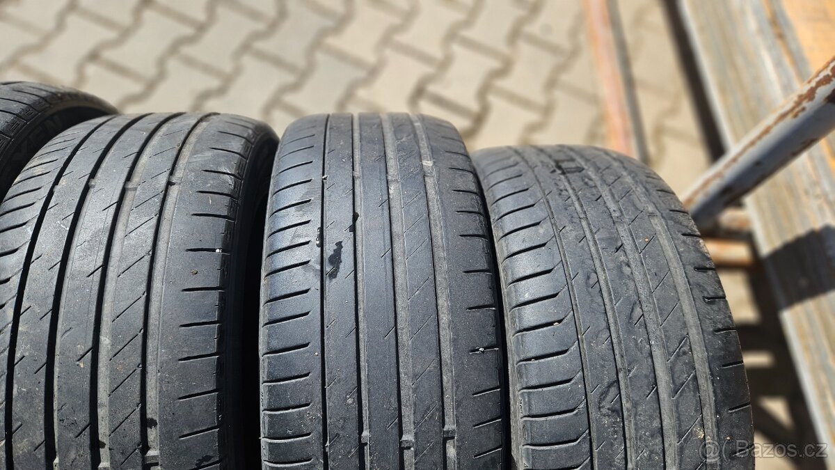 225/45 R15 - 7Jx17H2 Et37 - 17