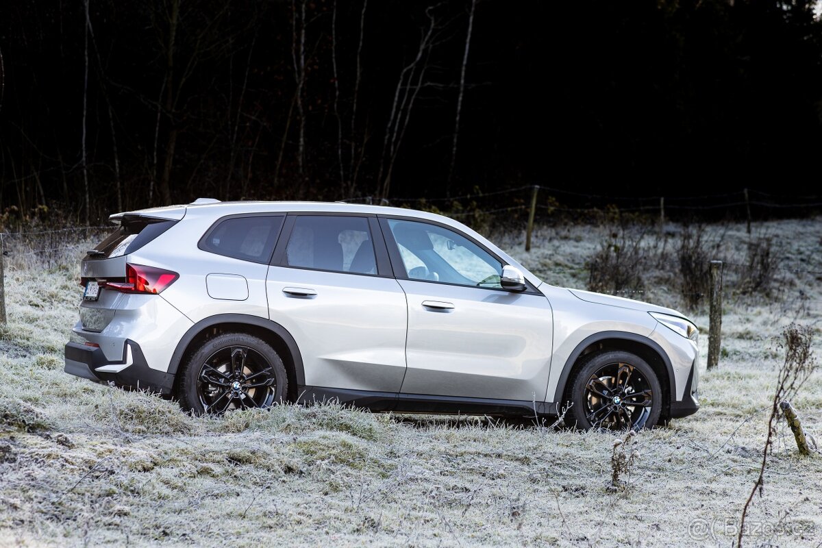 BMW IX1 e Drive20 elektromobil 2024, 9500km - 17