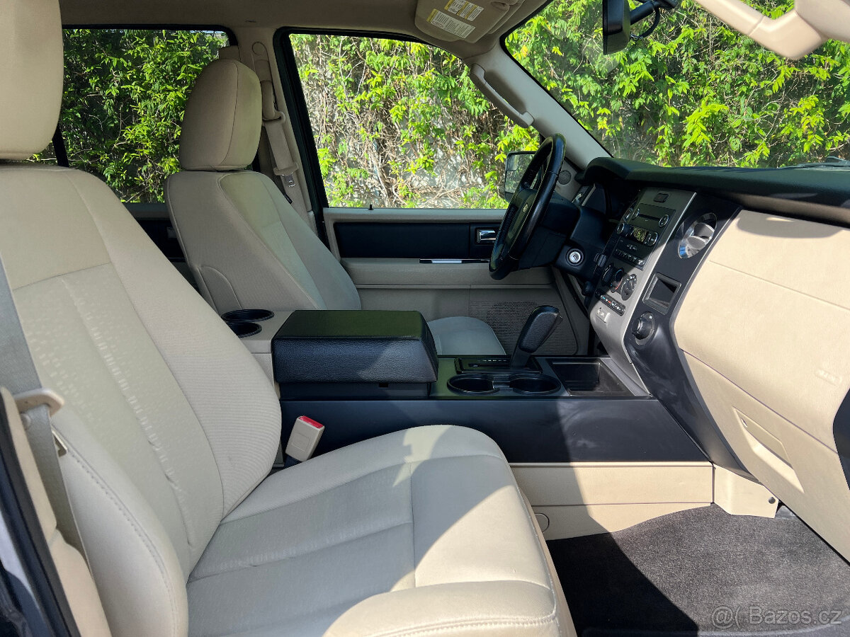 Ford Expedition 3.5 V6 benzín, 59 000 km, 4x4, rok 2015 - 17