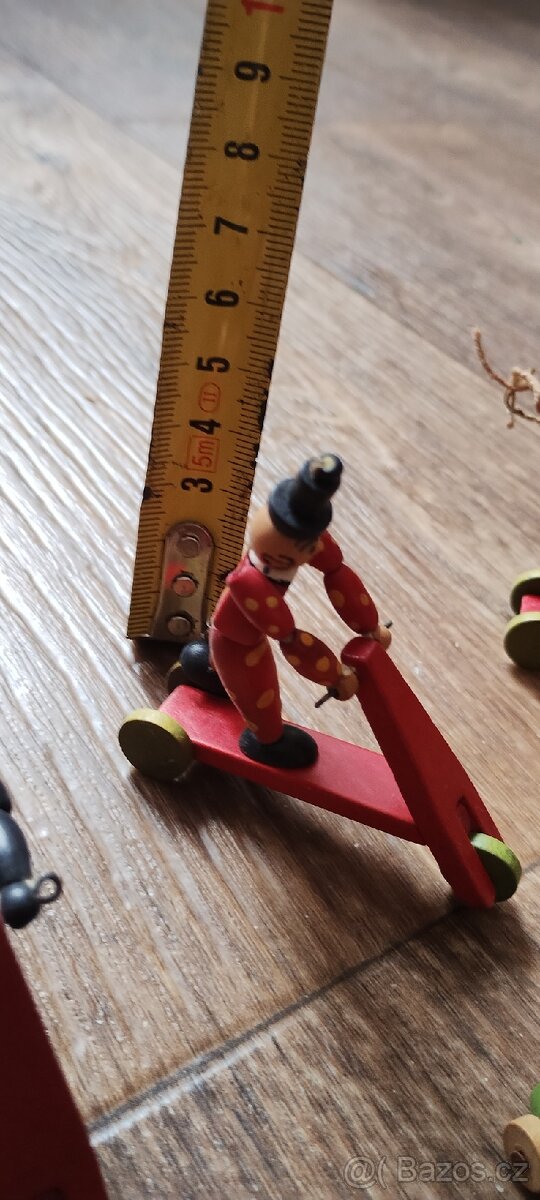 Dřevěné figurky a autíčka - 17