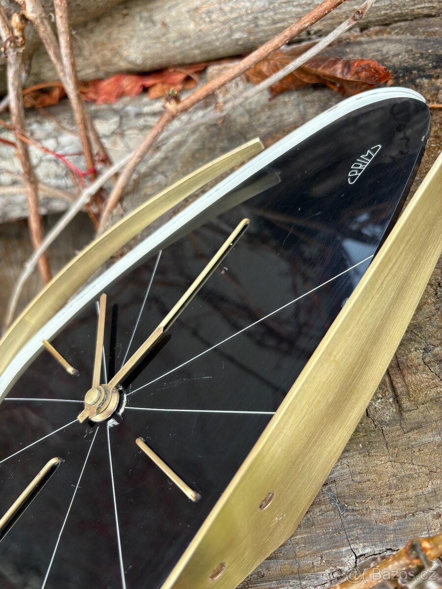 Hodiny Prim Brusel - 17