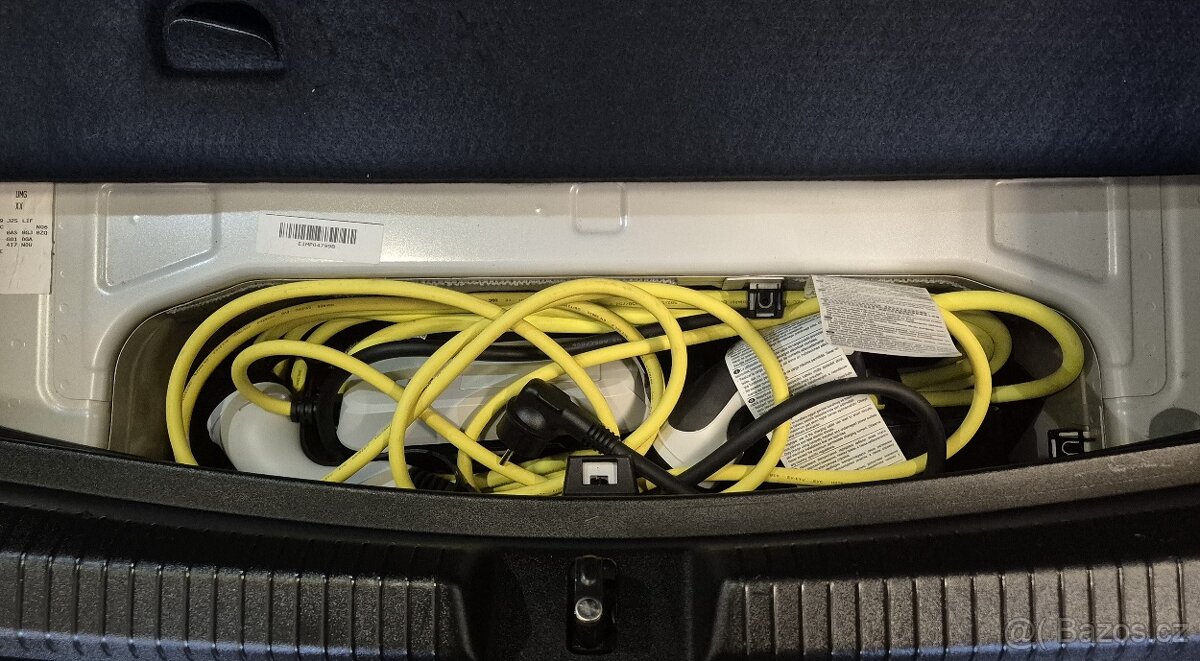 Volkswagen ID.3 Performance 2.maj servisní kniha. Soh 91,9% - 17