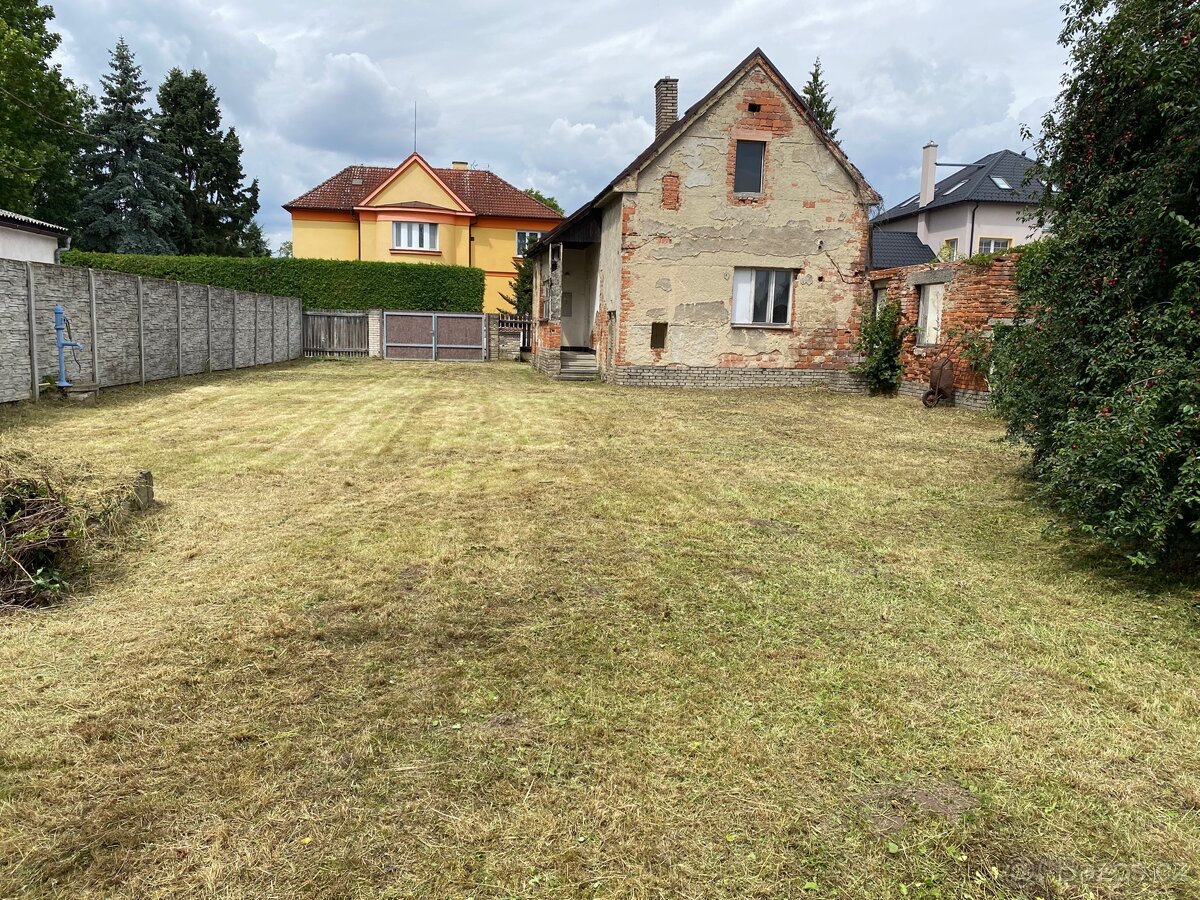 Sekání trávy, údržba zahrad - 17