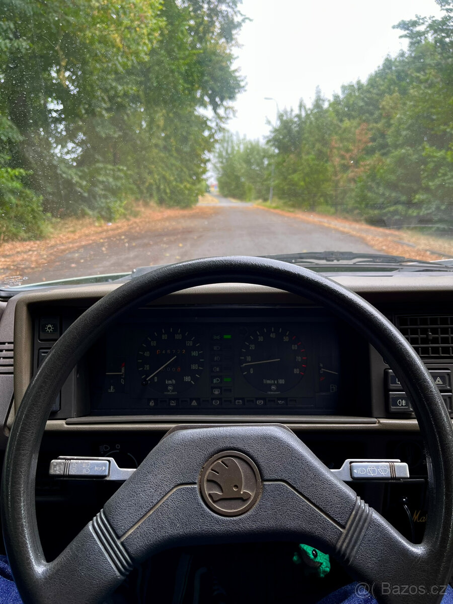 Škoda Favorit 136 LUX - 17