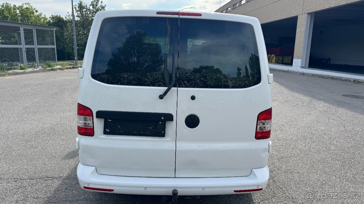 VW Transporter 2.0TDi T5 Long DSG - 17