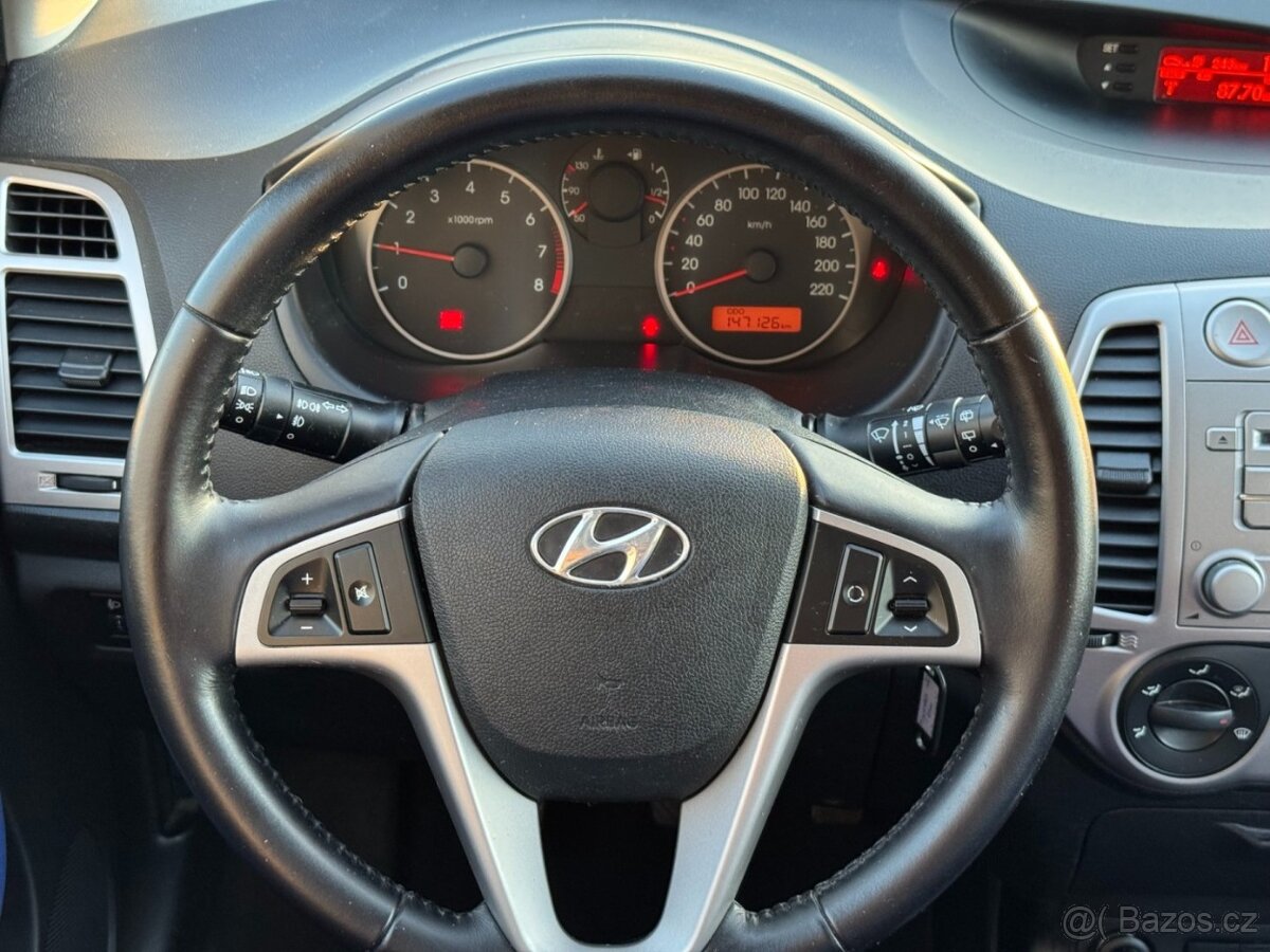 Hyundai i20 1,2i 57 kw Klima - 17