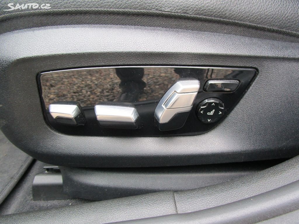 BMW Řada 5, 3,0xD-"4x4"-195KW-NOVÁ STK - 17