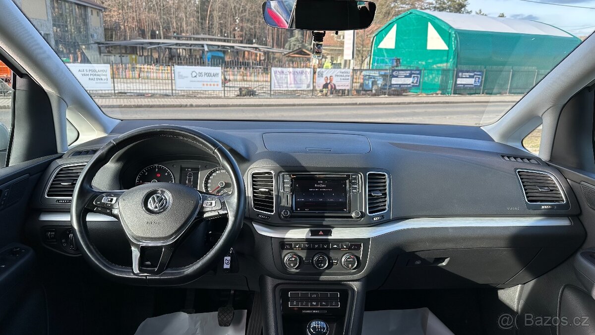 Volkswagen Sharan 2.0TDI 85kW DPH,Tažné,ACC - 17
