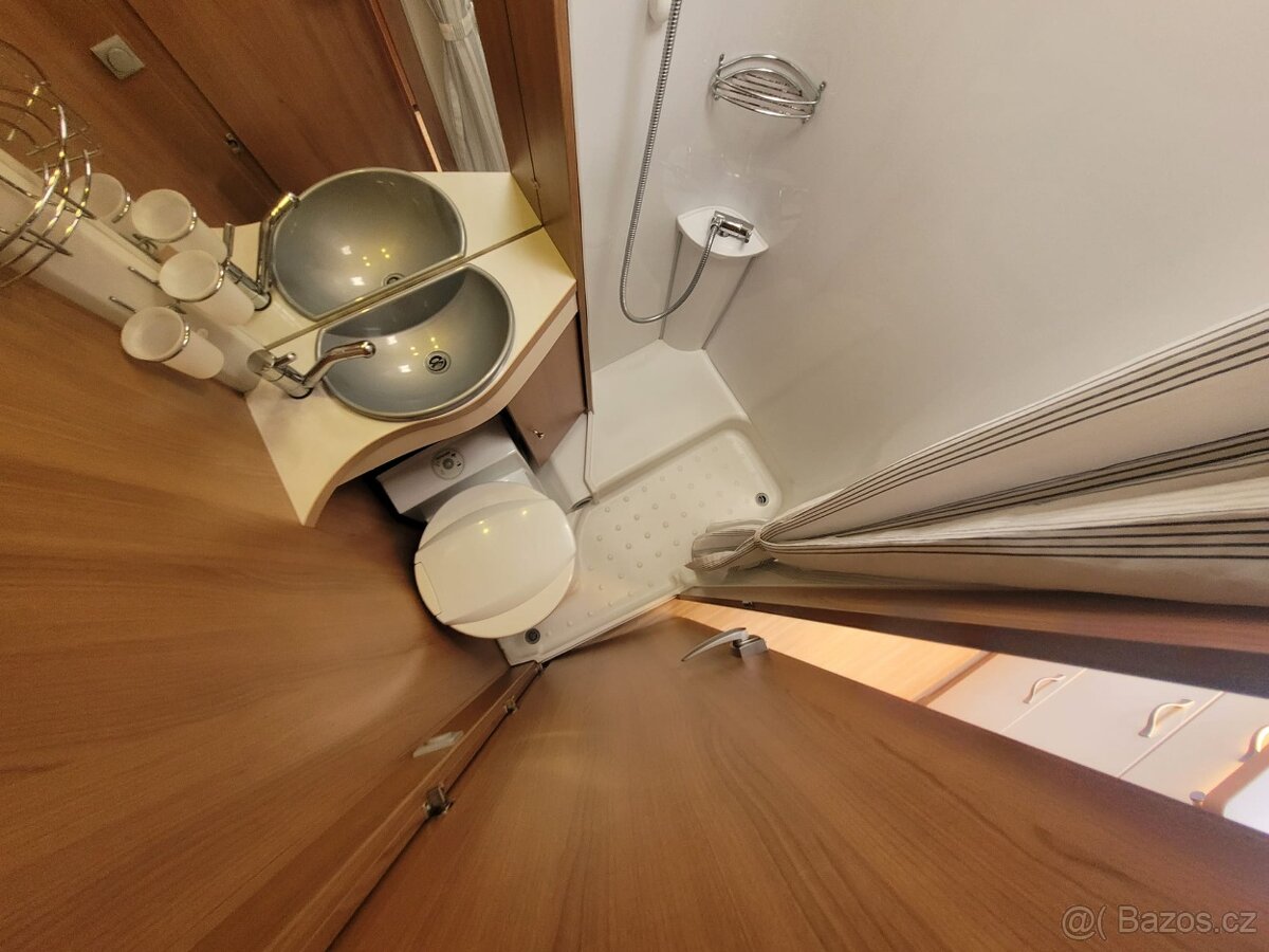 Ford 2.2TDCi 140PS LMC Breezar A694G, zimní paket - 17