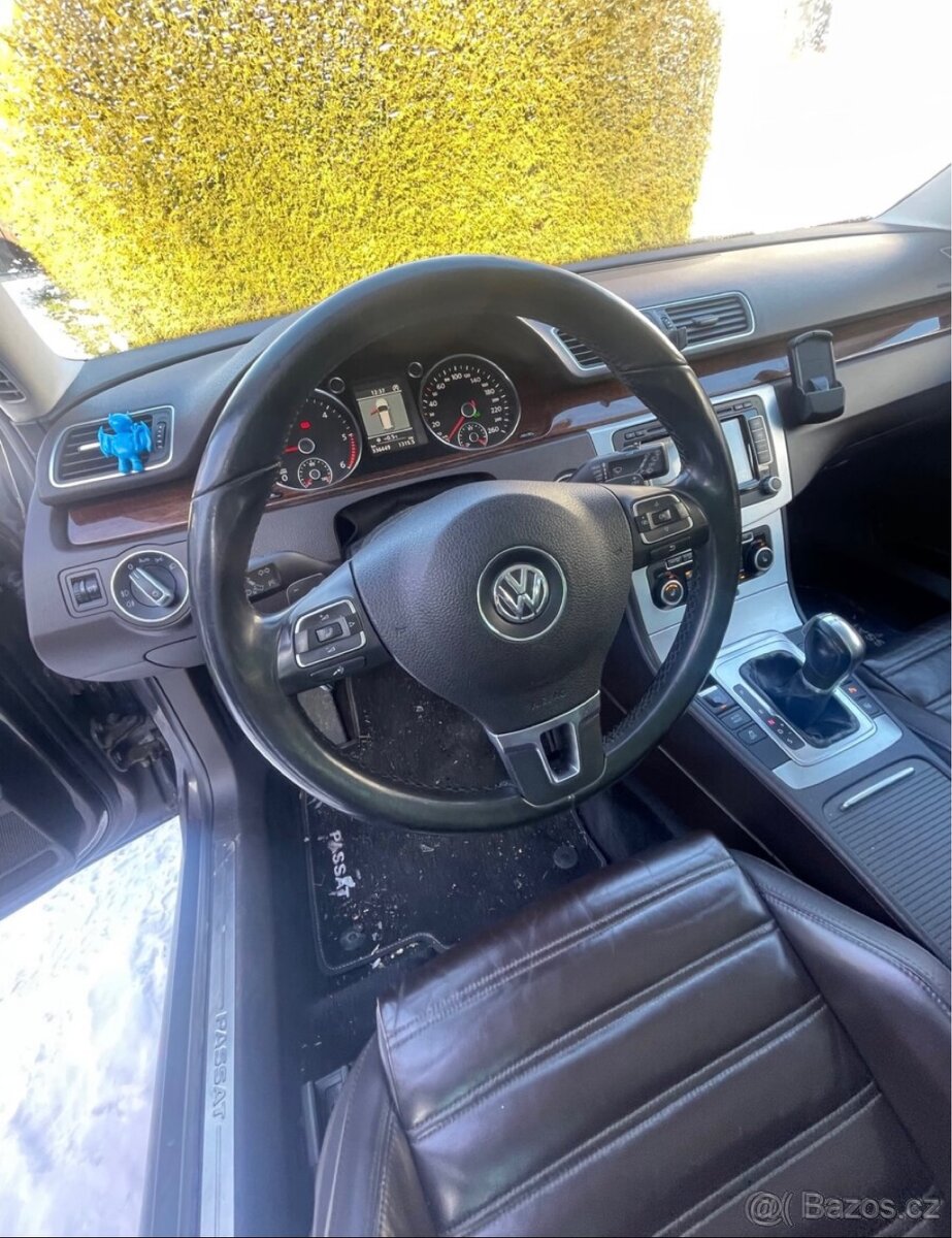 VW Passat B7 2011 2.0 Tdi, 125kw, DSG, NOVÁ STK - 17