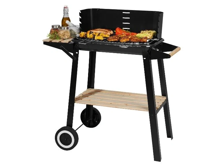 Úklid garáže: gril, nářadí, krmítko, houpačka pro slepice - 17