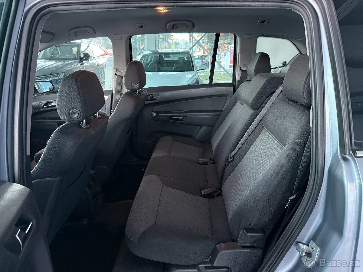 Opel Zafira 1.6 77kW,SERVISKA,7.MÍST - 17