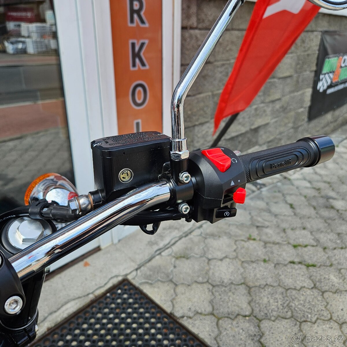 Benelli Imperiale 400,původ ČR,1.majitel,1x kufr,krásný stav - 17