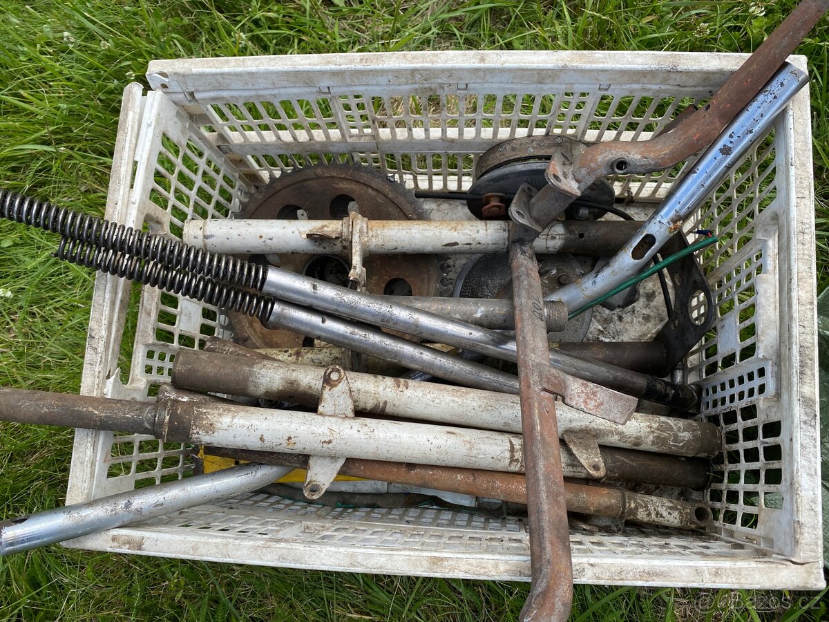 Jawa pionýr díly - 17