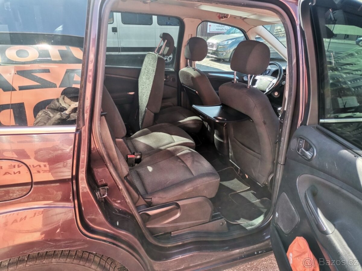Ford Galaxy 2.2TDCi 129kw Ghia 7míst TZ - 17