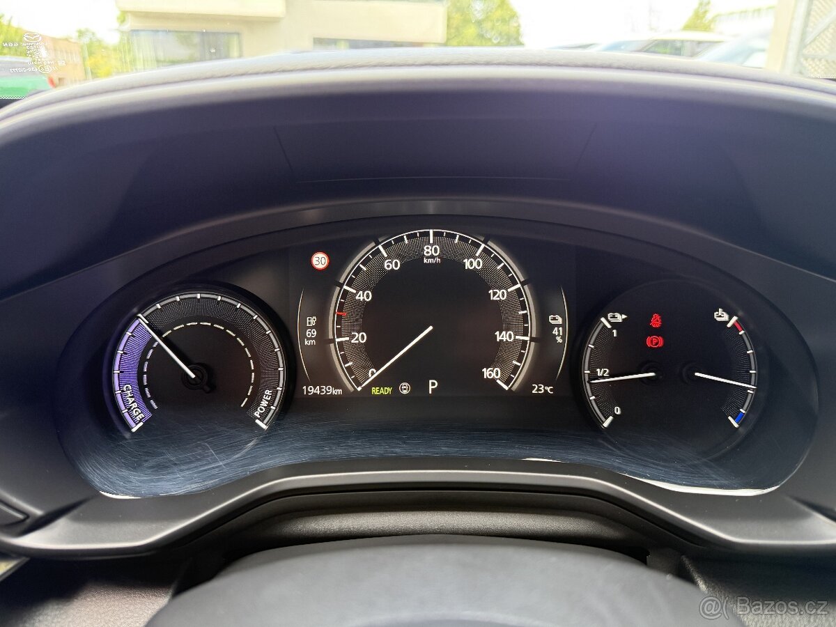 Mazda MX-30, e-Skyactive BOSE / 360° kamera - 17