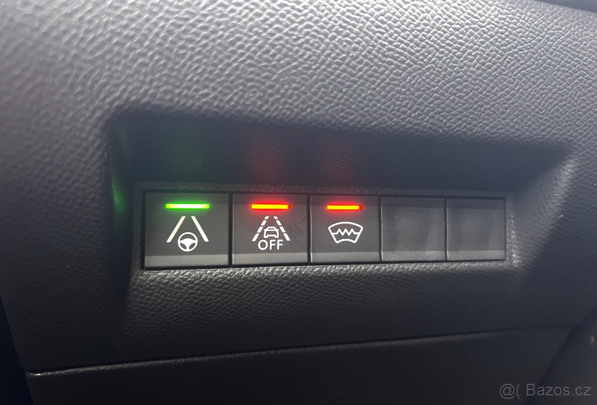 Peugeot e-2008 GT, tempomat, kůže, 18" alu, DPH - 17