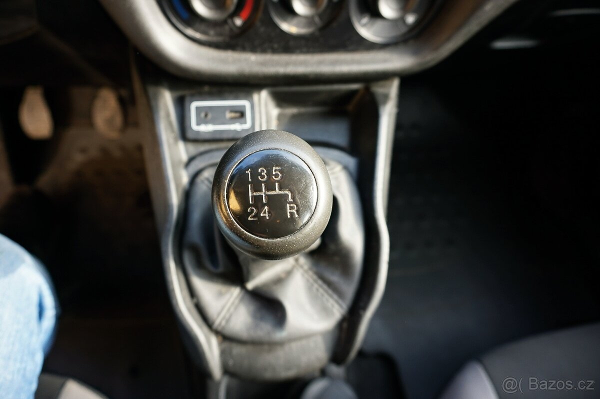 FIAT DOBLO 2017 1,4 SX 5 MÍST - 17