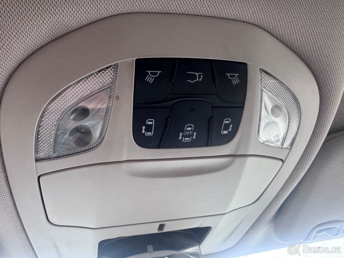 Chrysler Pacifica 3,6 Pentastar RU Kůže 2020 DPH - 17