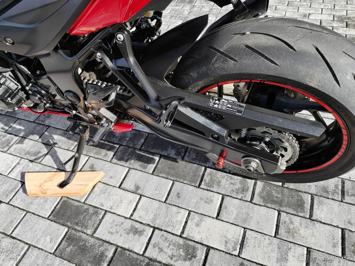 Suzuki gsx-s 750 - 17