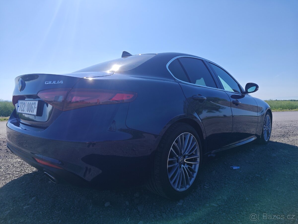 Alfa Romeo Giulia 2.2JTD-dohoda - 17