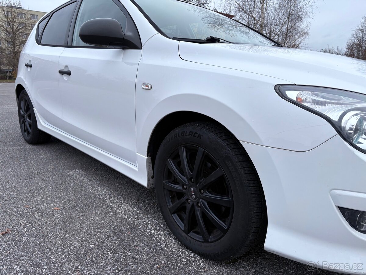 Hyundai i 30 r. 2011 - 17