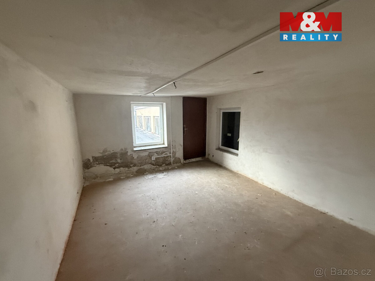 Prodej nájemního domu, 750 m², Ratíškovice, ul. Vítězná - 17