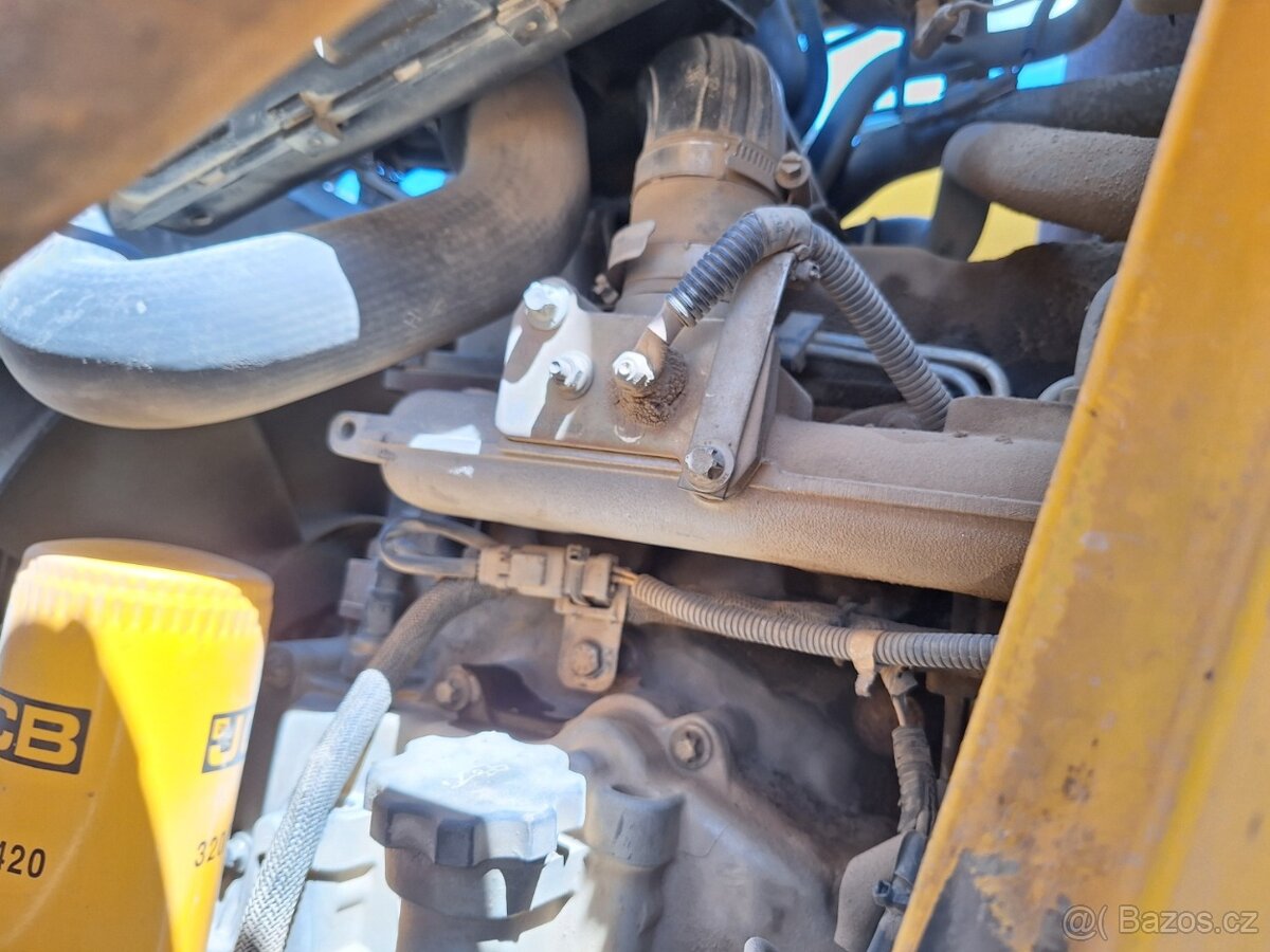 JCB 4CX 4X4 - 17