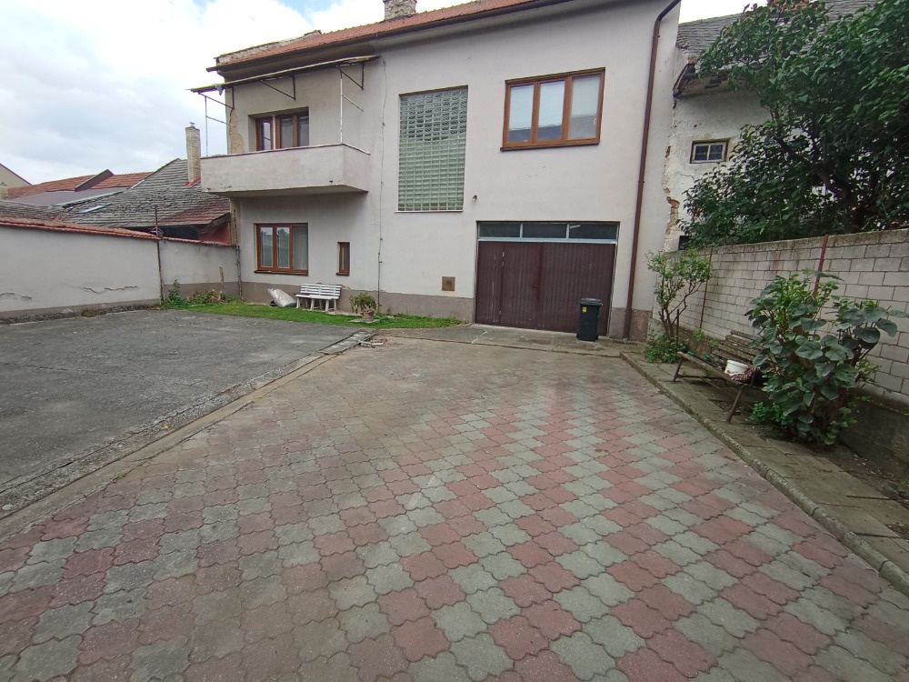 PRODEJ RD TLUMAČOV - 17