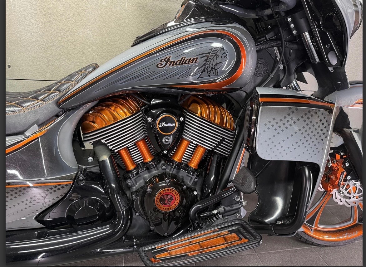 Indian Roadmaster Elite - 17